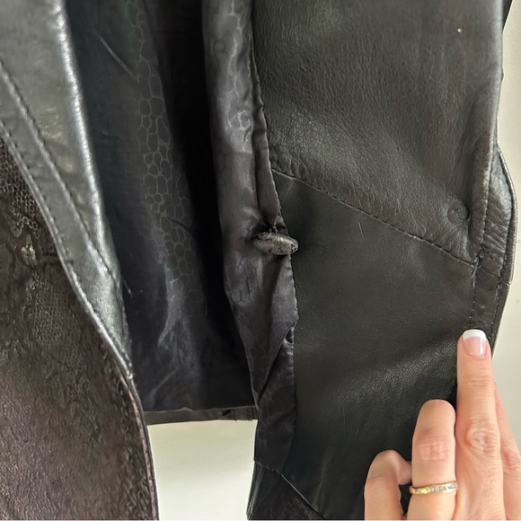 Vintage 80s Black Leather Coat Jacket Large Shoulders - Picture 9 of 16